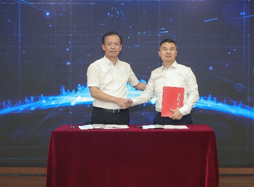 凯时娱乐人生就是博集团举行立异生长研究院揭牌暨立异项目签约仪式