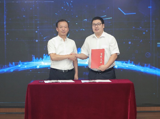 凯时娱乐人生就是博集团举行立异生长研究院揭牌暨立异项目签约仪式