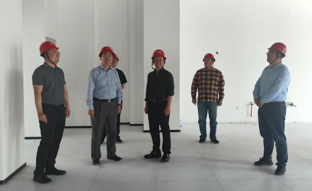 “双节”一直歇，，，，加班促生产