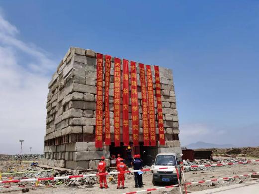 向海图强，，，，，，凯时娱乐人生就是博实力服务中海油LNG建设