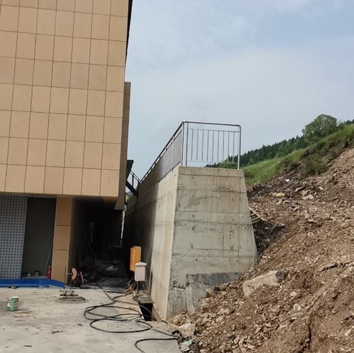凯时娱乐人生就是博集团践行绿色生长理念 守护边坡清静