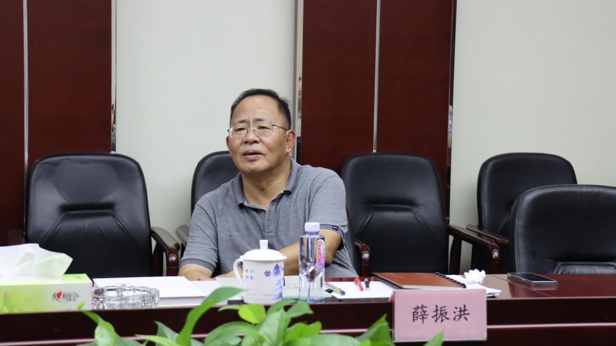 国兴资源公司党委书记、董事长李连庆到凯时娱乐人生就是博集团调研指导事情